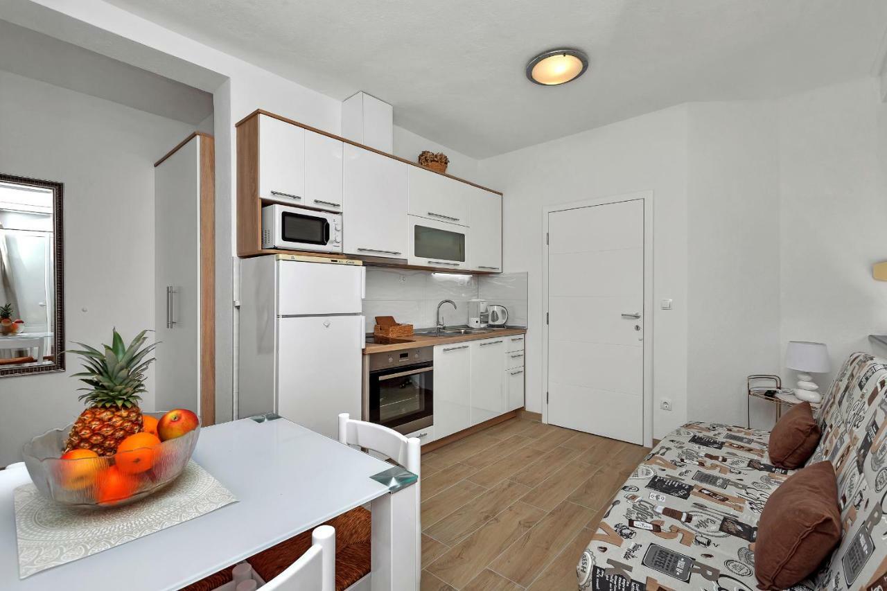 Mirjana & Ivo Apartment Makarska Exterior photo